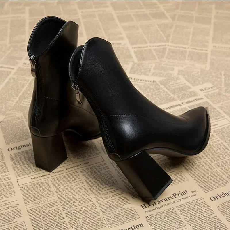 CATALINA VALMONT | BOTINES NOXÉS